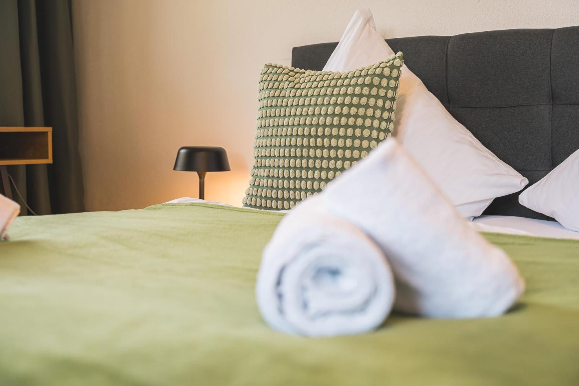 Chalet Am See - Seeblick Bergblick Modern Charmant Neu Seeon-Seebruck Εξωτερικό φωτογραφία